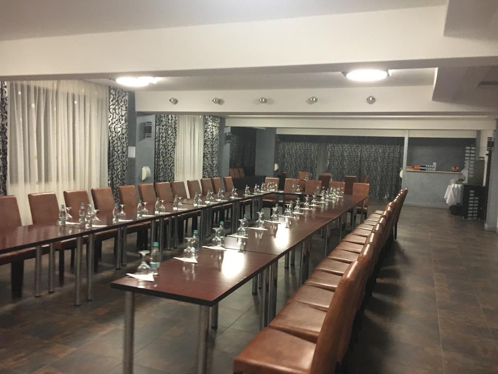Hotel Lido Craiova Eksteriør billede